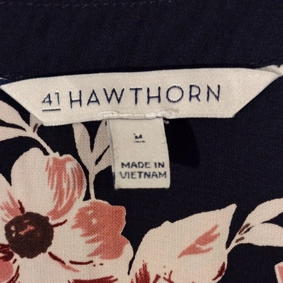 Women's Dress - Picture 3 of 6